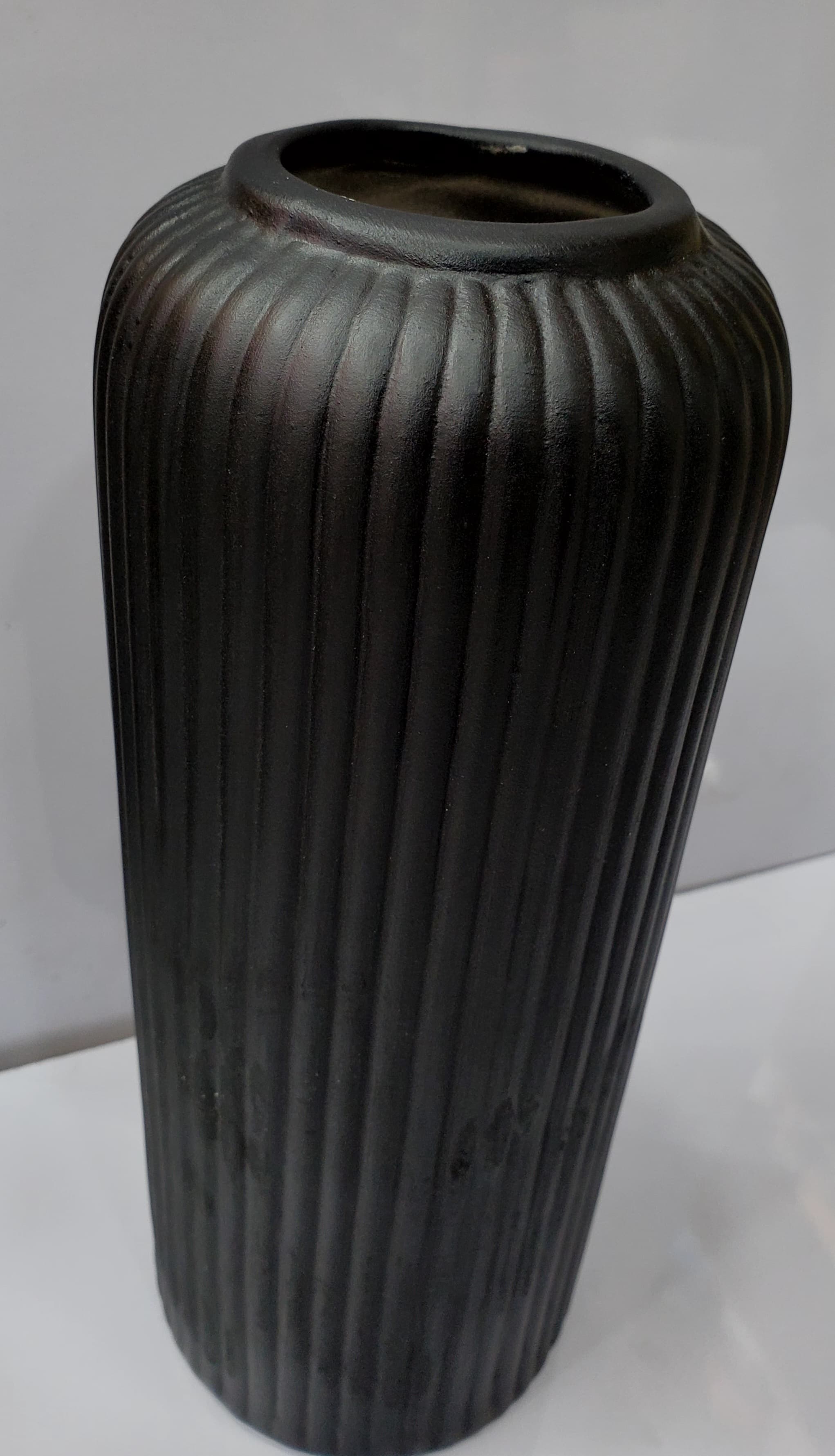 Cylinder Shape Ceramic Flower Vase